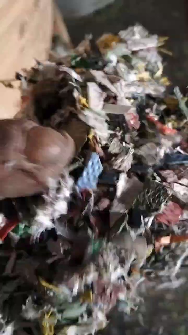 出售PP打包带破碎料，现货有几十吨（漂的比较多），沉底的也有