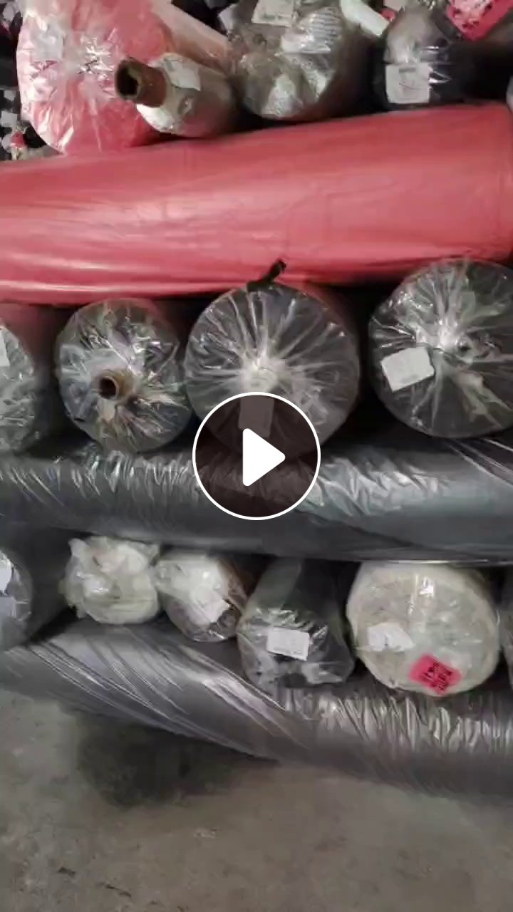 长期出售涤纶库存布，涤纶布，门幅一米七，克重两百多，可做汽车内饰用，现货十七吨
