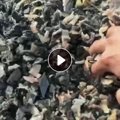 出售HDPE油箱破碎料，水洗过漂池甩干，过风选，现货20多吨