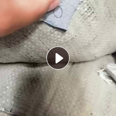 长期出售涤棉牛仔布，可褪色的，棉80，每个月有上百吨，货在江苏宿迁