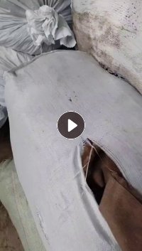 长期出售涤纶切毛布，毛毛复合，切毛布三色，涤纶废布，做泡料用，月供100多吨，货在浙江嘉兴