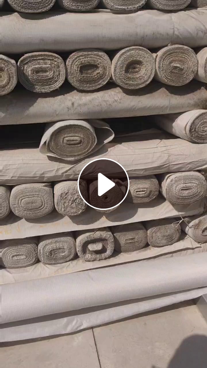 出售库存布，导电布，化纤布，门幅165，克重110克有10万米，102克有25万米，货在江苏宿迁