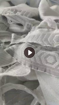 长期出售床垫厂的下脚料，有纯棉的和纯涤纶的，每个厂一个月有20吨左右。厂在四川成都