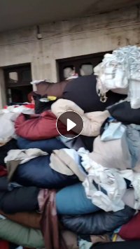 长期出售混色的氨纶废布，氨纶边角料，氨纶复合布统货，现货9.6米一车