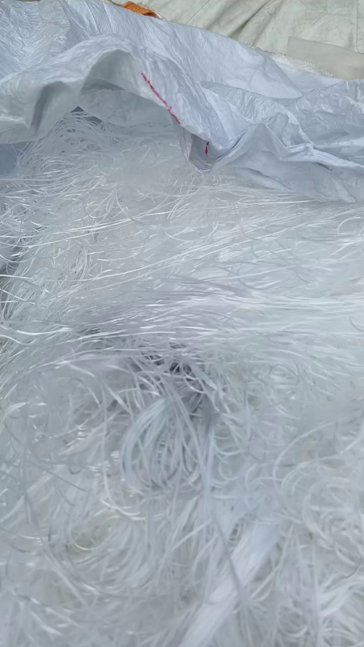 出售涤纶废丝，涤纶工业丝，高弹压缩，现货五六吨