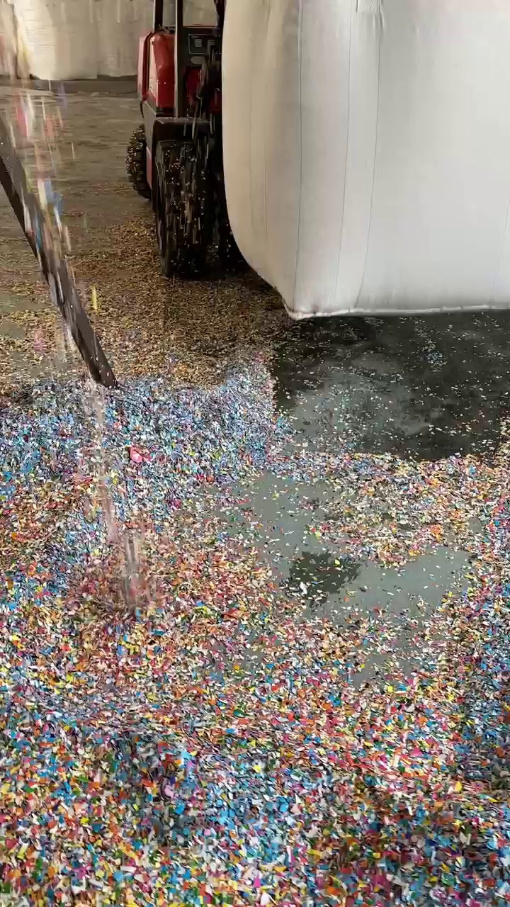 出售妙可蓝多奶酪棒的破碎料，PS复合PET的料，月供300吨