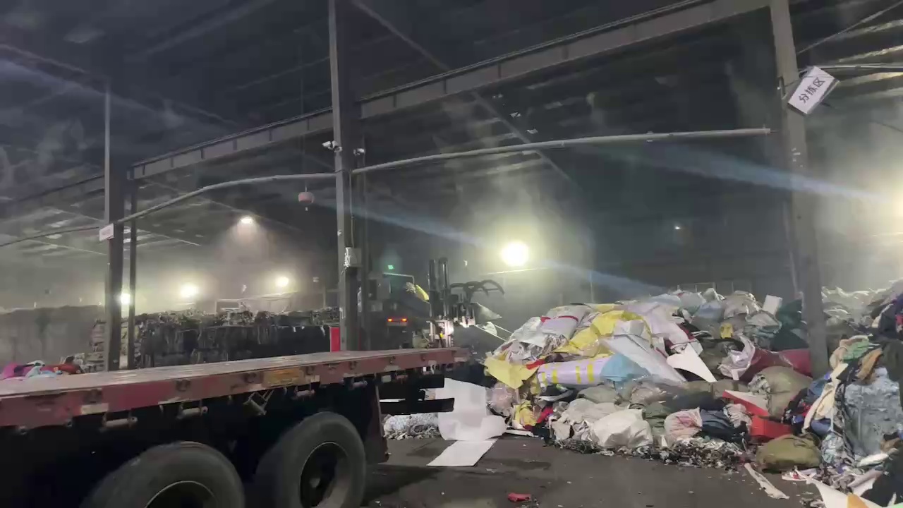 长期回收各种边角料，黑料，废纺织，旧衣服，废布一切可燃烧的布料