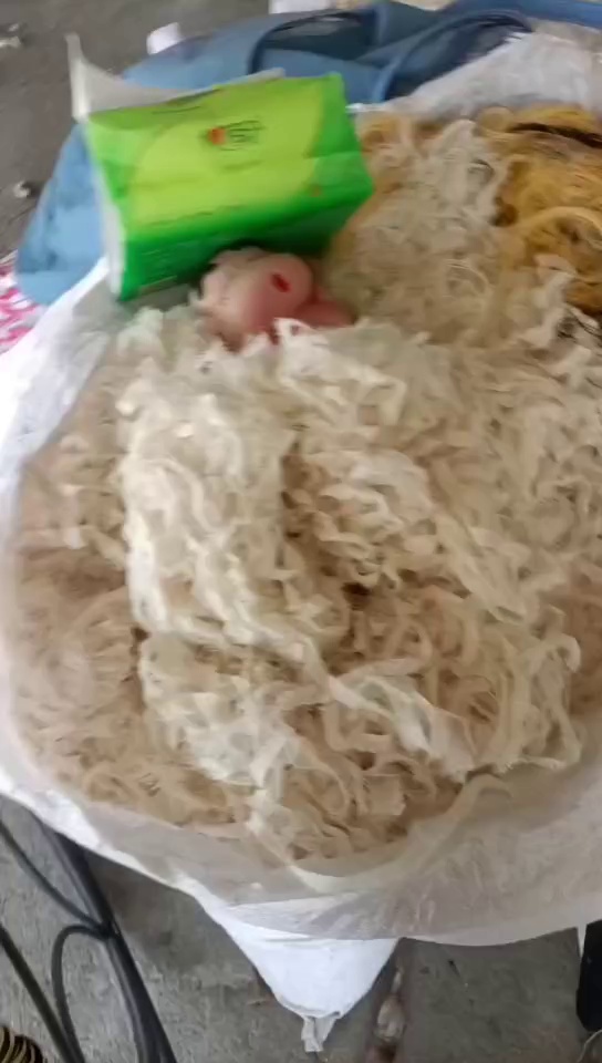 出售纯棉毛纱，纯棉布边，纯棉废布