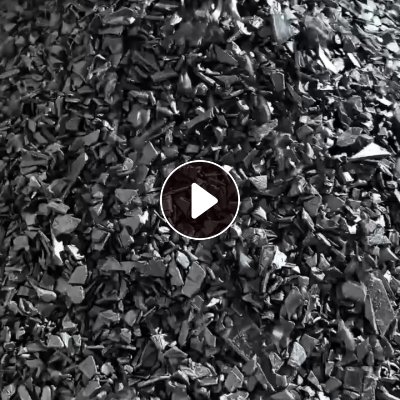 出售比亚迪主机厂的新料，内饰破碎料、保险杠破碎料，月供200吨