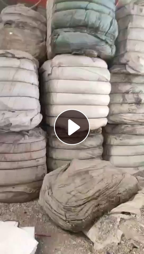 出售瓶片带商标料，瓶片商标纸混合料，现货400吨