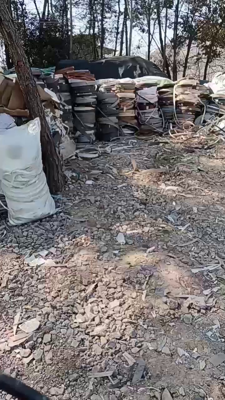 常年出售PVC封边条毛料，年供300吨