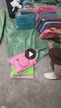 出售库存包包，包包，现货2万个