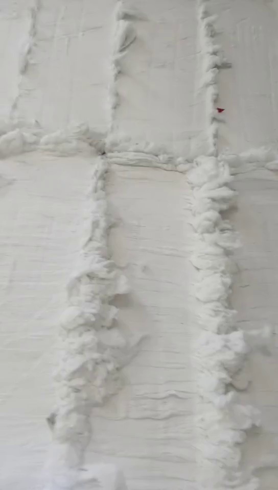 出售化纤棉，有涤纶废丝的，氨纶废丝开的也有，现货一百吨左右，常年有货