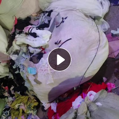 长期出售塑料尼龙颗粒，尼龙布角颗粒，可用于做汽车配件，家用电器配件，办公椅配件等常用工程塑料