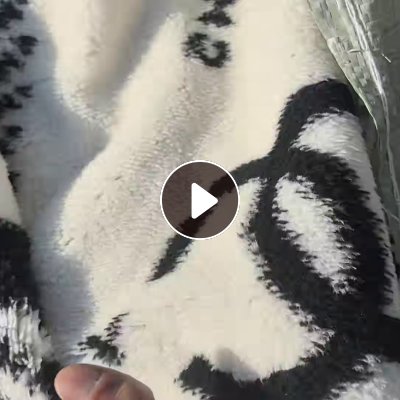 长期出售毛毯边角料，绒布边角料，涤纶废布，统货出，现货有30吨左右，货在江苏常熟