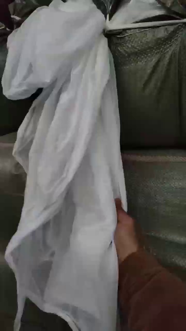 长期大量出售涤纶网布，不含胶布含浆，现货50吨，厂在江西九江