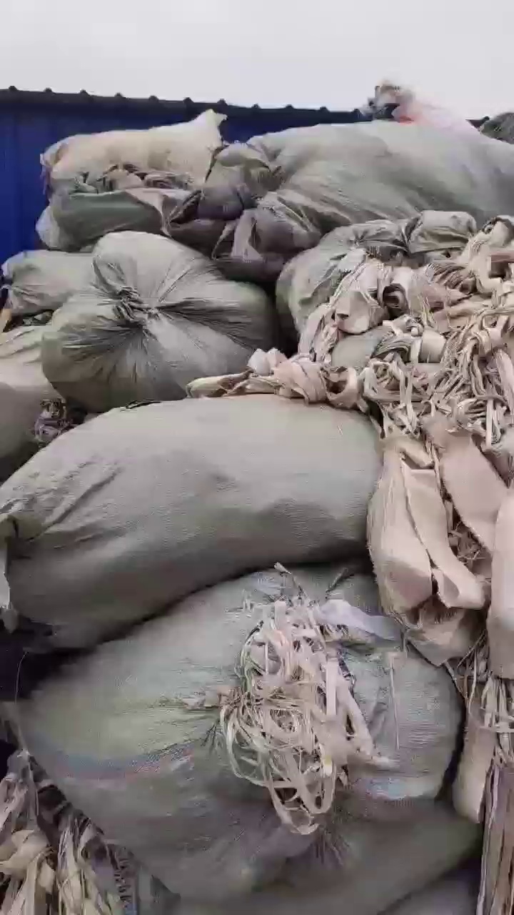 出售一批涤纶麻布，反面有轻微木浆，现货9.6一车，厂在安徽合肥