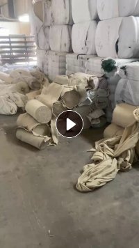 长期出售成品土工布，什么颜色都有，一个月有100多吨。厂在山东济南