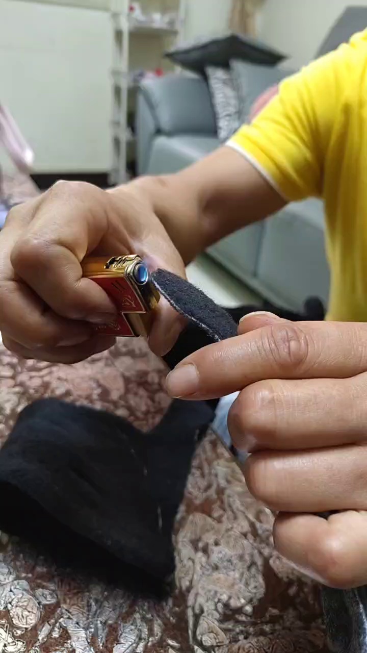 长期出售涤纶汽车内饰边料，每月3挂车左右