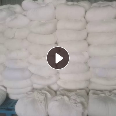 长期出售印染厂下来的白色涤纶废布，涤纶边角料，涤纶拉丝料，现货二十吨左右，含水量百分之三十