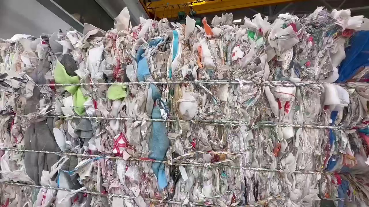 大量求购各种废塑料炼油料