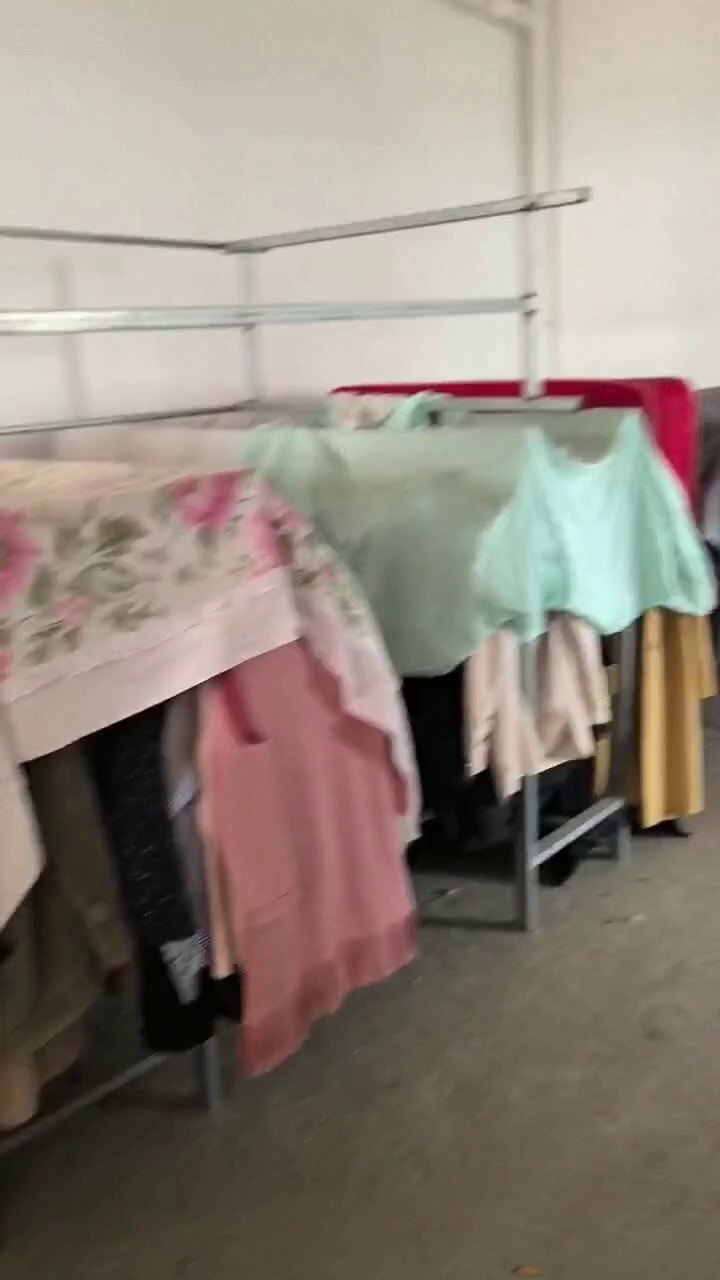 出售直播间下来的女装，精品单件，冬装，夏装，现货4吨左右