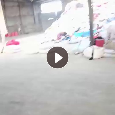 长期出售旧衣服分拣货，夏装现货10多吨，大白大几吨，冬装刚刚出掉，厂在四川成都