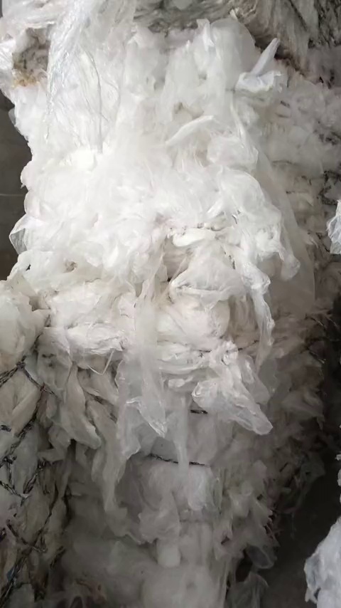 长期出售纺织厂下来的一级干造低压膜，无标签，现货5-6吨，月供30多吨
