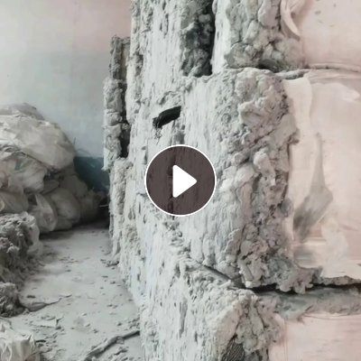 长期出售杂色的涤纶磨毛料，毛毛料，不含水分，现货二十吨左右