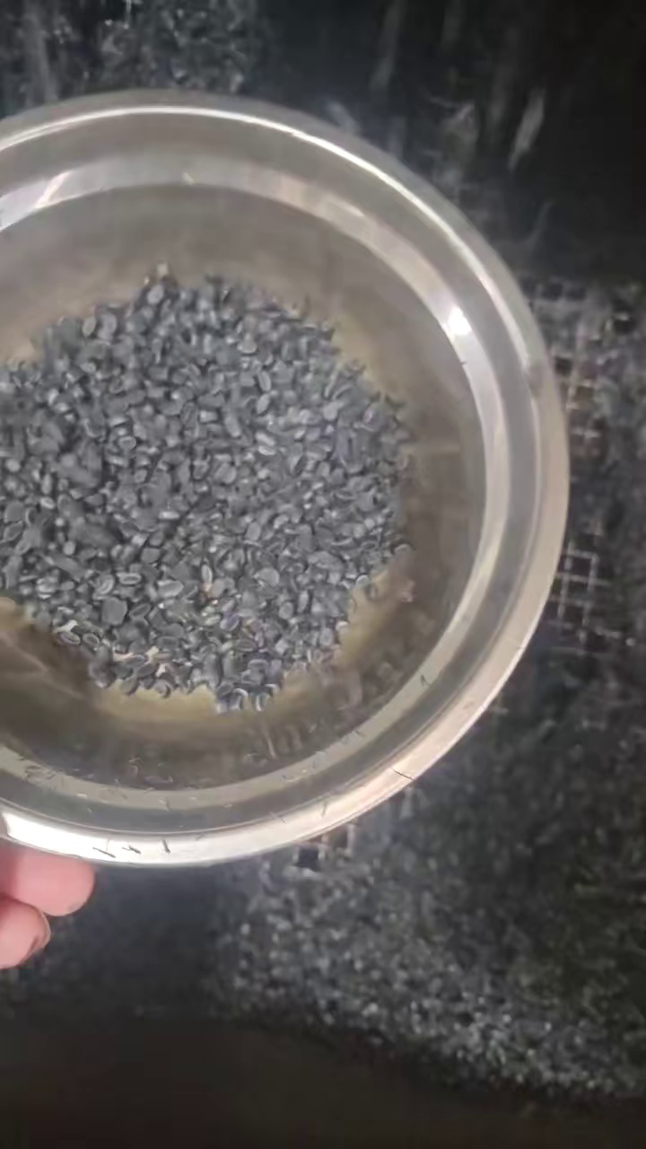 出售PE低压吹塑颗粒，工具箱