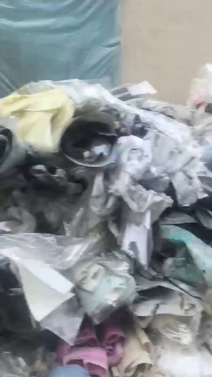 厂家出售PET印刷膜，PET清洗料，厚度7.5-13，现货5吨