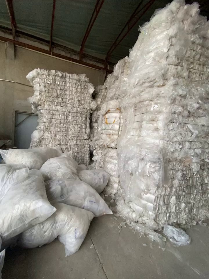 出售干造高压膜废料，缠绕膜和平板膜分开打的