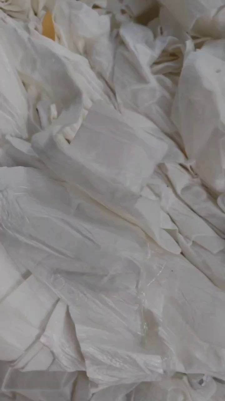 出售汽车加热垫下来的无纺布，无纺布边角料，带点胶，现货9.6米一车