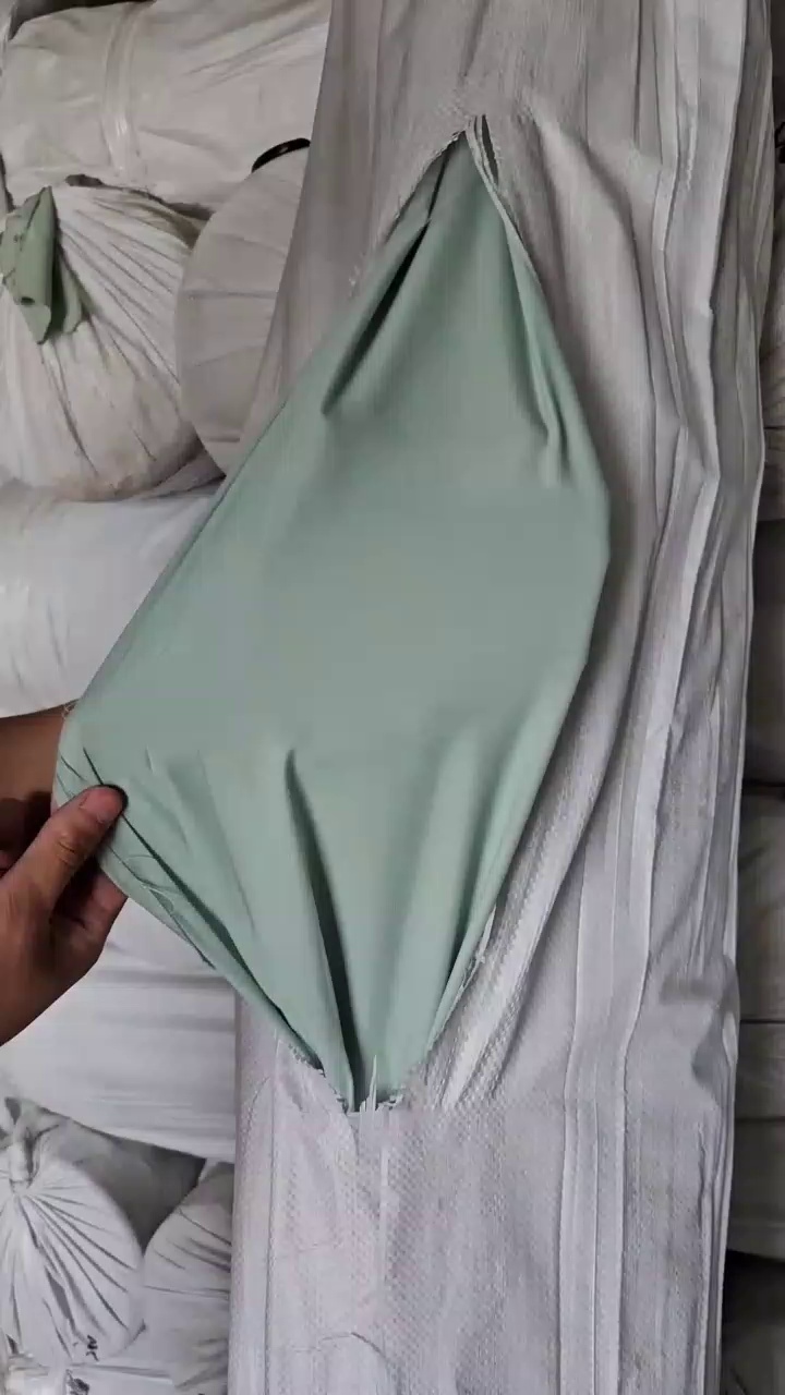 厂家出售磨毛布，正品货，平纹，门幅2.4，克重90左右，货在江苏南通