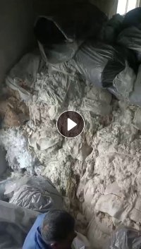 出售一批针刺厂下来的拉进棉，涤纶的也有，纯棉的也有，现货9.6四车货，低价处理，厂在江苏南通