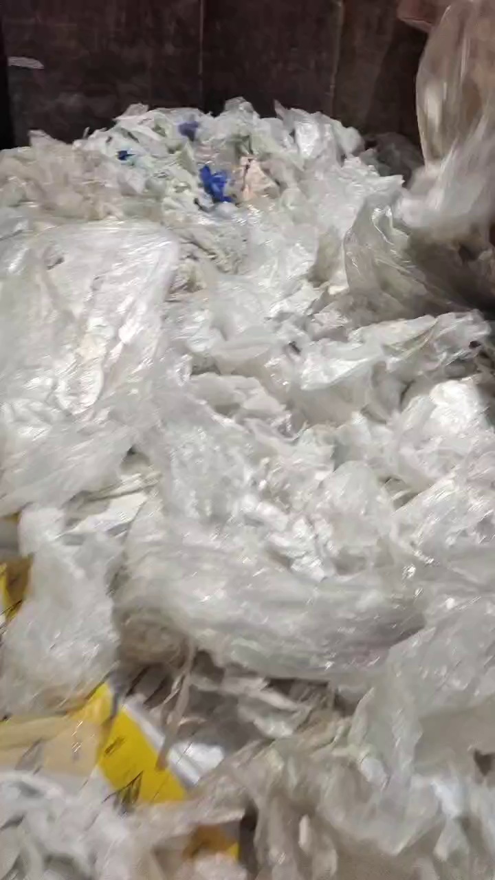 回收高低压干做混合膜料，不分颜色，都可以