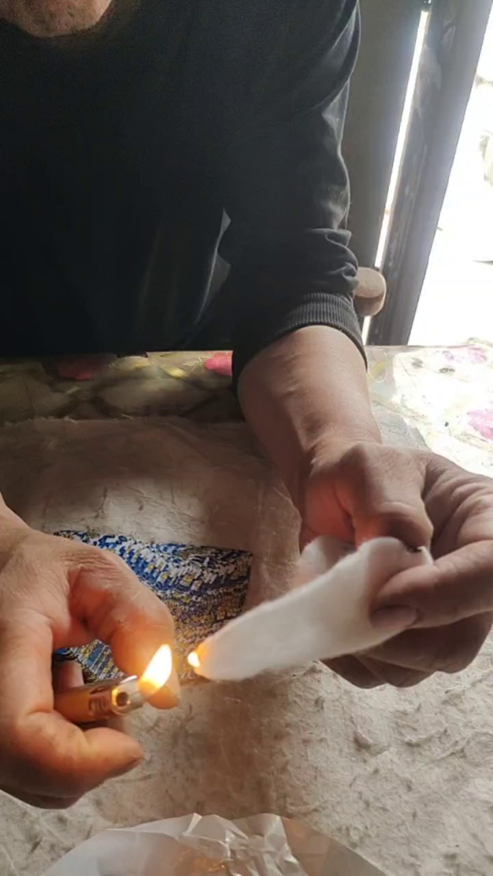 出售白色PET无纺布边角料，针刺无纺布边角料，现货有三四吨，货在山东德州