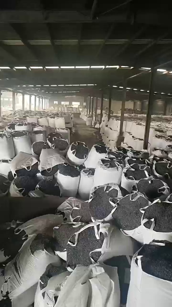 出售黑色PP颗粒，全漂，可做注塑托盘、化粪池，价格2000-4000元/吨