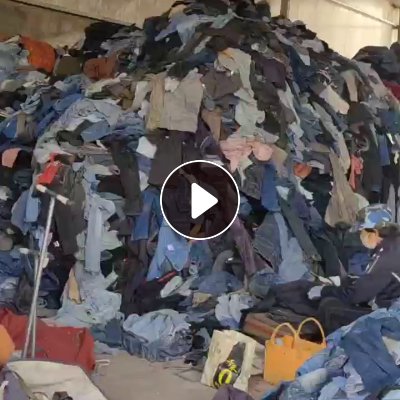 长期大量出售剪了拉链的废旧牛仔裤，现货90吨，厂在山东潍坊