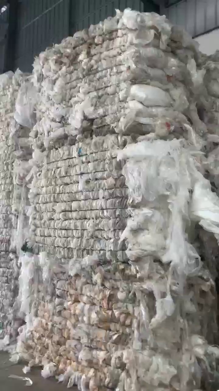 出售纯高压膜，高压混保鲜膜，干造水洗都可以，现货够9.6一车