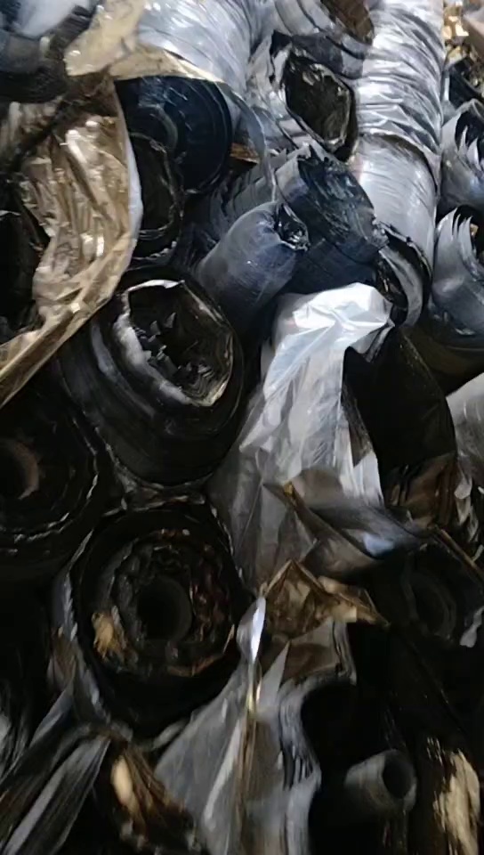 长期出售烫金膜废料，现货13米一车