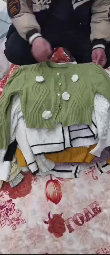 长期出售精品羊毛衫，羊毛衫，毛衣，直播间用