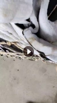 长期出售汽车厂下来的涤纶汽车内饰料，涤纶无纺布，现货有百来吨，货在湖北十堰