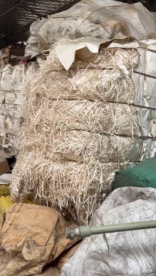 出售纯白口杯纸，有压包和卷筒料，长期有