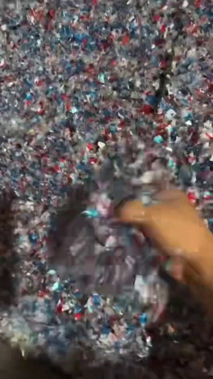 出售杂色PET轻胶膜破碎料