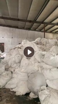 长期出售出售织布厂下来的白色涤纶大块布，2米×5米左右的。现货20吨，厂在江苏苏州