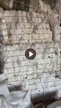 长期出售PP无纺布边角料，含点聚乙烯，可以造粒用，现货有二三十吨，货在山东威海