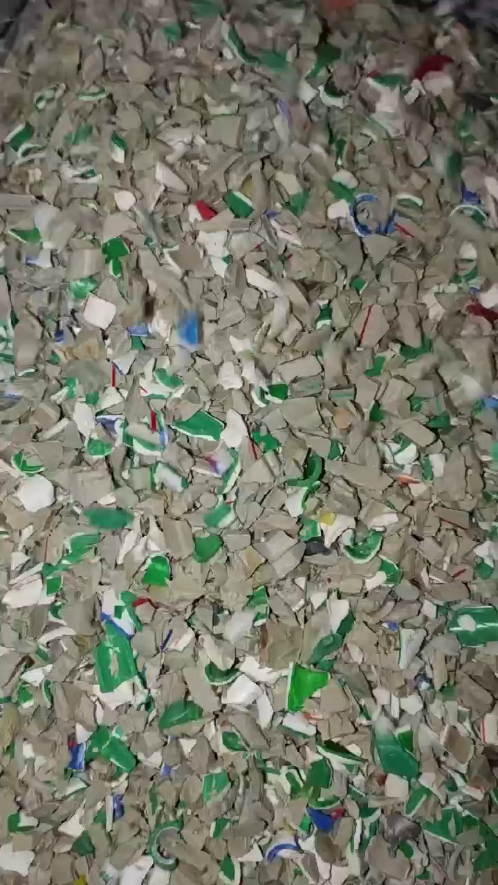 长期出售PPR管破碎料，PPR破碎料