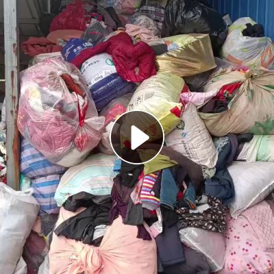 长期出售旧衣服黑料，燃烧料，下脚料，月供20来吨，货在河南周口