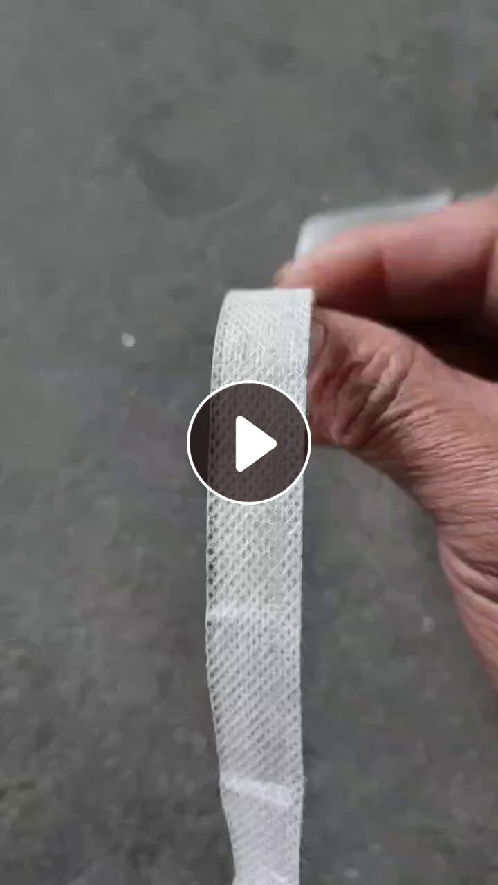 长期出售印刷厂下来无纺布边角料，白色OPP覆膜无纺布边角料，现货有五六吨